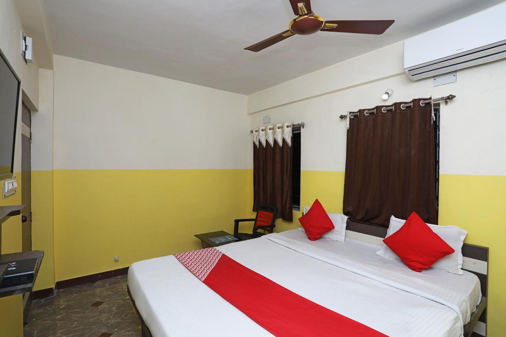 Oyo 26152 Hotel Aarush ディガ エクステリア 写真